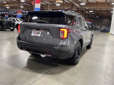 2022 Ford Explorer — detail view