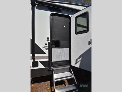 2025 Forest River RV Rockwood Signature - Photo 6