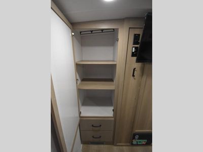 2025 Forest River RV Rockwood Signature - Photo 43