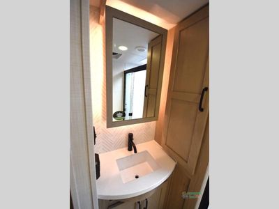 2025 Forest River RV Rockwood Signature - Photo 34