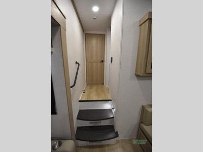2025 Forest River RV Rockwood Signature - Photo 31