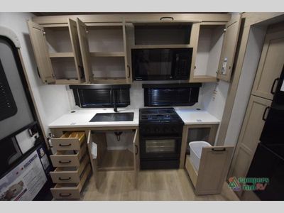 2025 Forest River RV Rockwood Signature - Photo 25