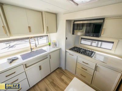 2026 Brinkley Model I - Photo 10
