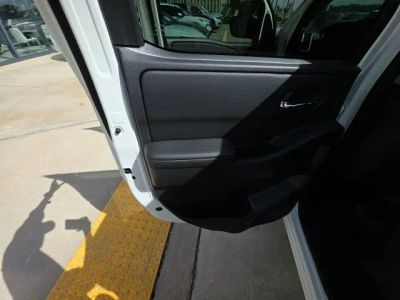 2025 Nissan Frontier — photo 24 view