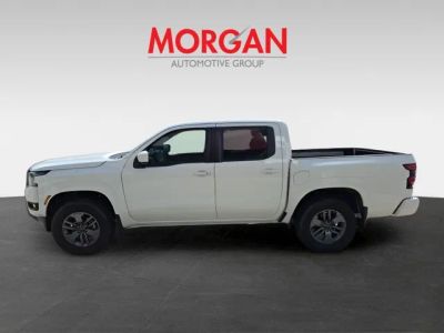 2025 Nissan Frontier — photo 8 view
