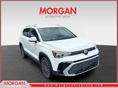 2026 Volkswagen Taos SE in White — front three-quarter view