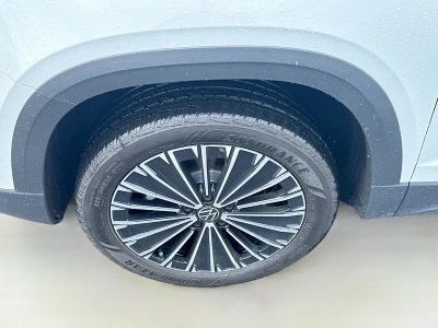2026 Volkswagen Taos — photo 26 view
