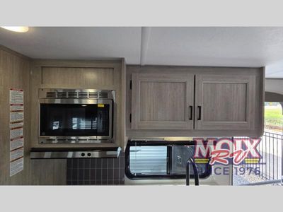 2025 Coachmen RV Catalina Legacy Edition - Photo 13