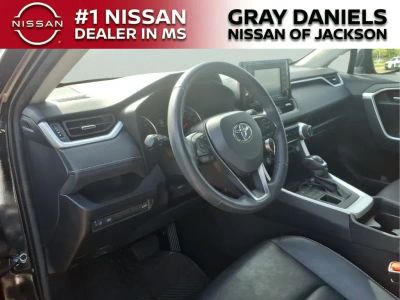 2021 Toyota RAV4 - Photo 11
