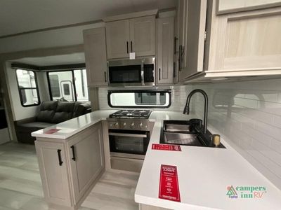 2026 Grand Design Influence — photo 13 view