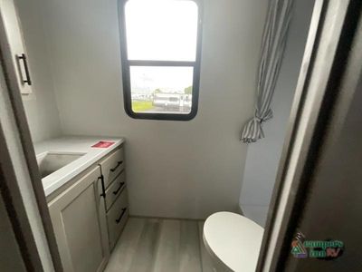 2026 Grand Design Influence — photo 41 view