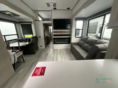 2026 Grand Design Influence — photo 9 view