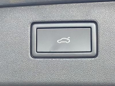 2026 Volkswagen Tiguan - Photo 13