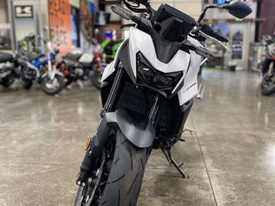 2025 Honda CB750 Hornet - Photo 8