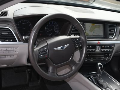 2017 Genesis G80 — photo 9 view