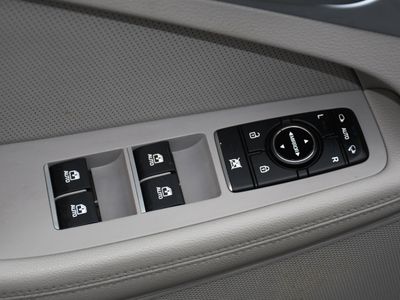 2017 Genesis G80 — photo 11 view