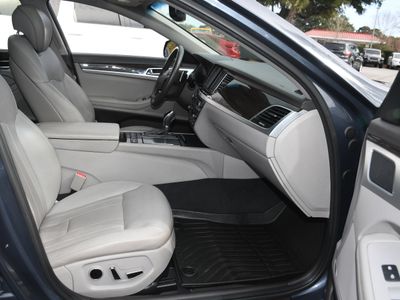 2017 Genesis G80 — photo 22 view