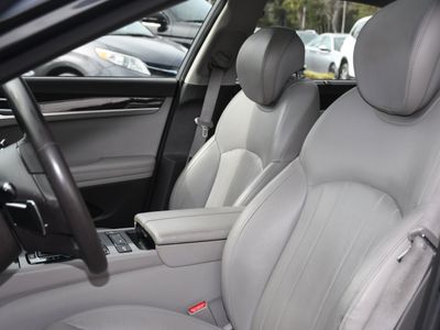 2017 Genesis G80 — photo 13 view