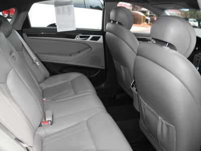 2017 Genesis G80 — photo 20 view