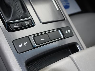 2017 Genesis G80 — photo 16 view