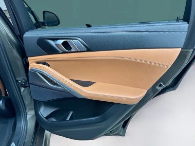 2022 BMW X6 — photo 30 view