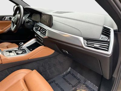 2022 BMW X6 — photo 32 view