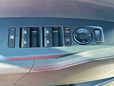 2026 Kia Sportage — photo 17 view