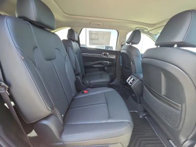 2026 Kia Sorento - Photo 14