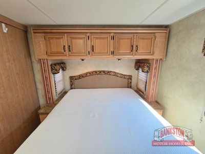 2011 Hurricane 32A - Photo 26