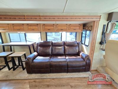 2011 Hurricane 32A - Photo 18