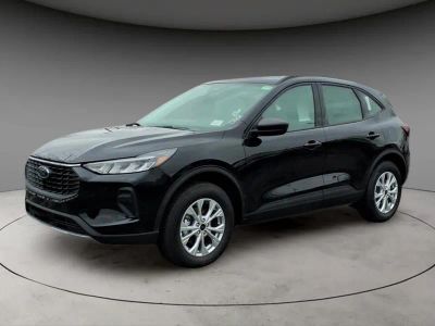 2026 Ford Escape Active in Black Metallic — front three-quarter view