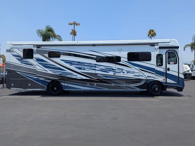 2026 Fleetwood Discovery LXE — photo 8 view