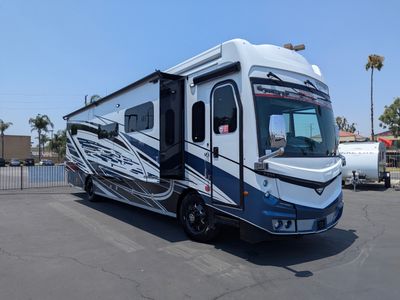2026 Fleetwood Discovery LXE — photo 50 view