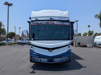 2026 Fleetwood Discovery LXE — photo 19 view