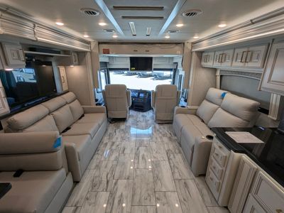 2026 Fleetwood Discovery LXE — photo 29 view