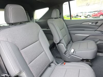 2026 Chevrolet Traverse — photo 14 view