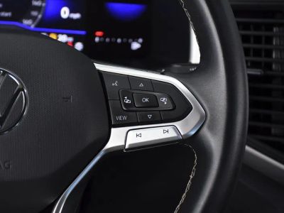 2023 Volkswagen Atlas Cross Sport — photo 9 view