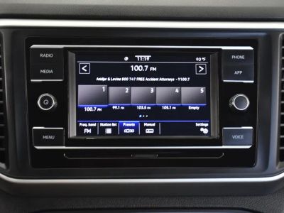 2023 Volkswagen Atlas Cross Sport — photo 13 view