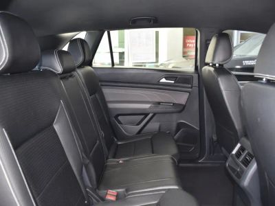 2023 Volkswagen Atlas Cross Sport — photo 21 view