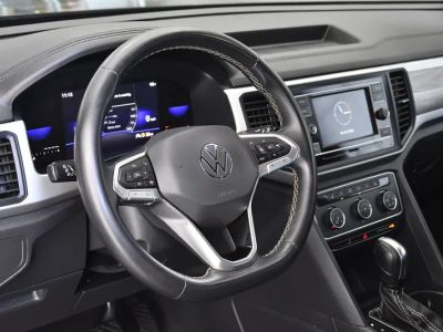 2023 Volkswagen Atlas Cross Sport — photo 17 view