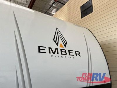2025 Ember RV E-Series - Photo 3