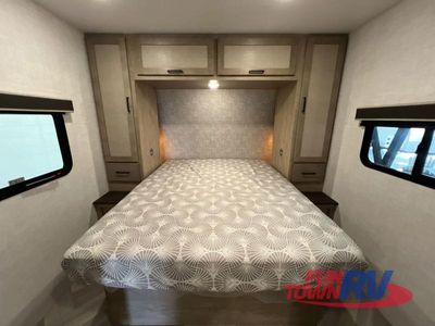 2025 Ember RV E-Series - Photo 31