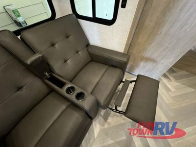 2025 Ember RV E-Series - Photo 24