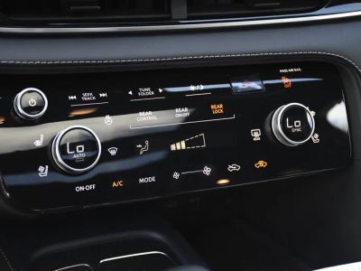 2026 INFINITI QX60 — photo 18 view