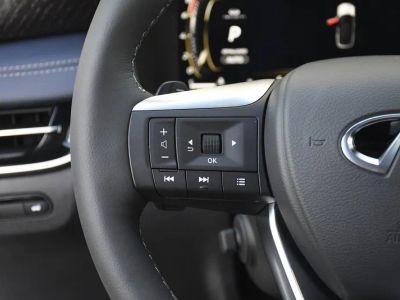 2026 INFINITI QX60 — photo 8 view