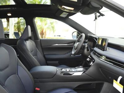 2026 INFINITI QX60 — photo 32 view