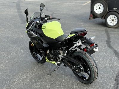 2026 Kawasaki Ninja 500 - Photo 5