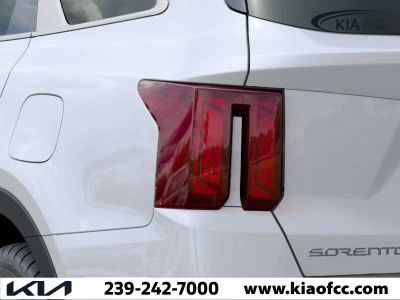 2026 Kia Sorento Hybrid — photo 11 view