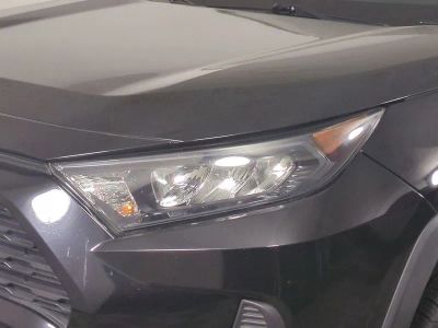 2019 Toyota RAV4 — photo 10 view