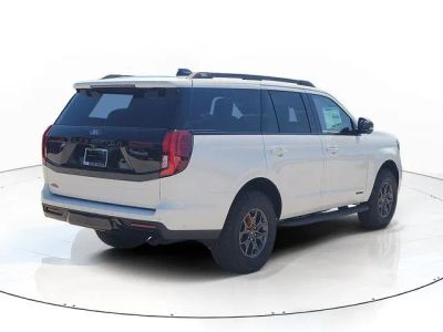 2025 Ford Expedition — detail view